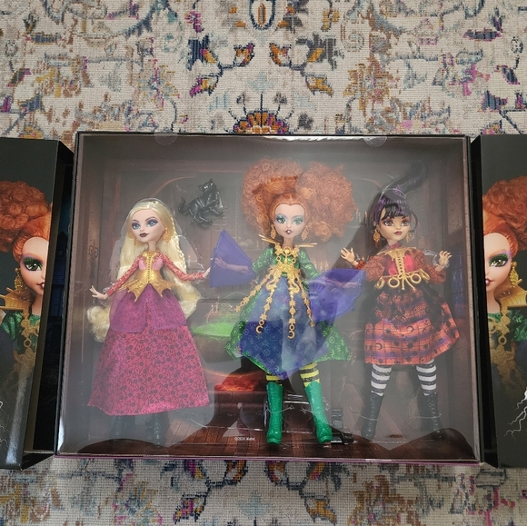 Monster High Disney's Hocus Pocus Sanderson Skullector Collectible Dolls NIB - Picture 11 of 16